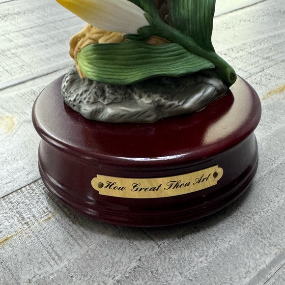 Vintage Musical Horse Carousel Bisque Porcelain Figurine Wood Base - Picture 4 of 5